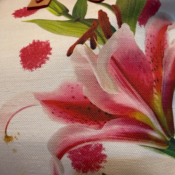 Dooney & Bourke - Picture 3 of 16